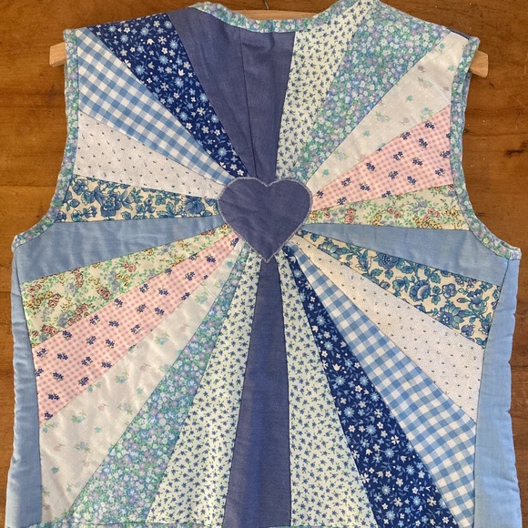 Quilted Heart Vest size Small - Picture 1 of 5